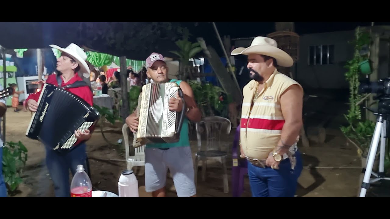 CAMA FRIA- NILLO ROCHA; IRMÃOS CIGANOS; VALDO E VAEL; MORAIS SHOW NA BARRACA DOS CIGANOS (IPATINGA)