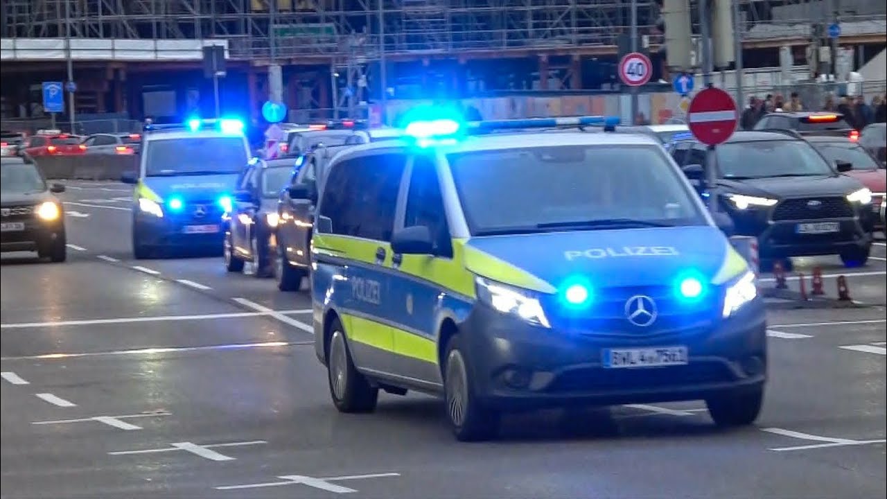 [🚔🚔 Ein FuStW kommt selten alleine...] 🚨 Doppelpack FuStW Polizei Stuttgart auf Alarmfahrt