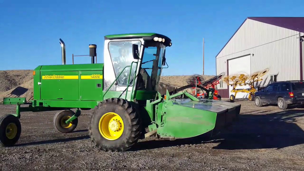 4995 John Deere Windrower