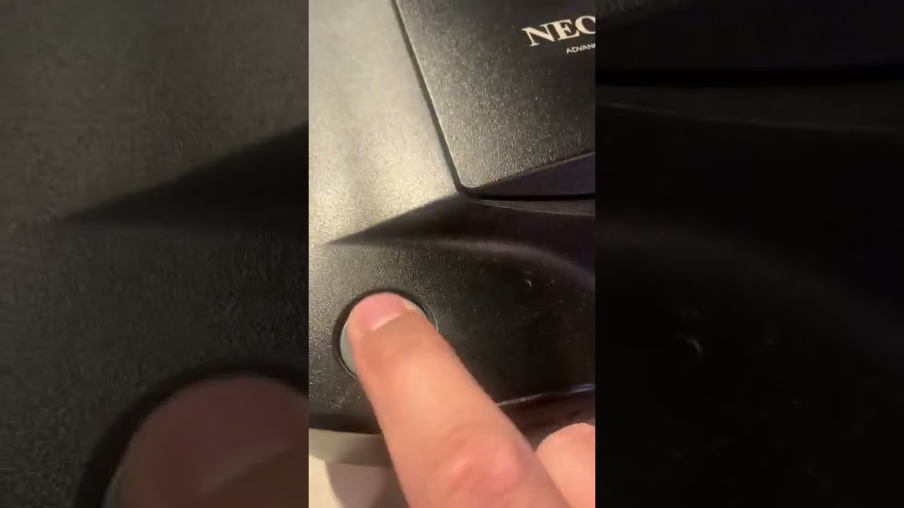 WHO STILL PLAYS The Neo Geo CD In 2022 And WHY?!