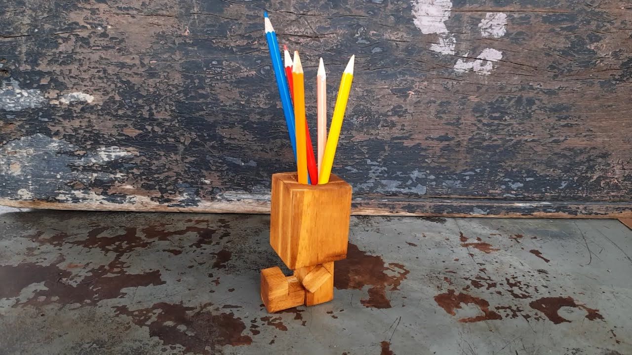 IDEA SENCILLA con POCA MADERA | Mu&ntilde;eco porta lapices