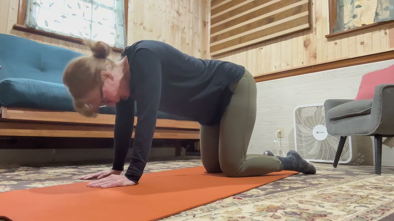 10 minute floor yoga