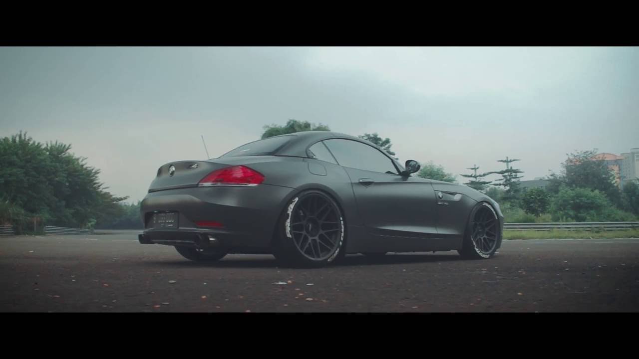 Autoforza : BMW Z4 - Beauty on Wheels