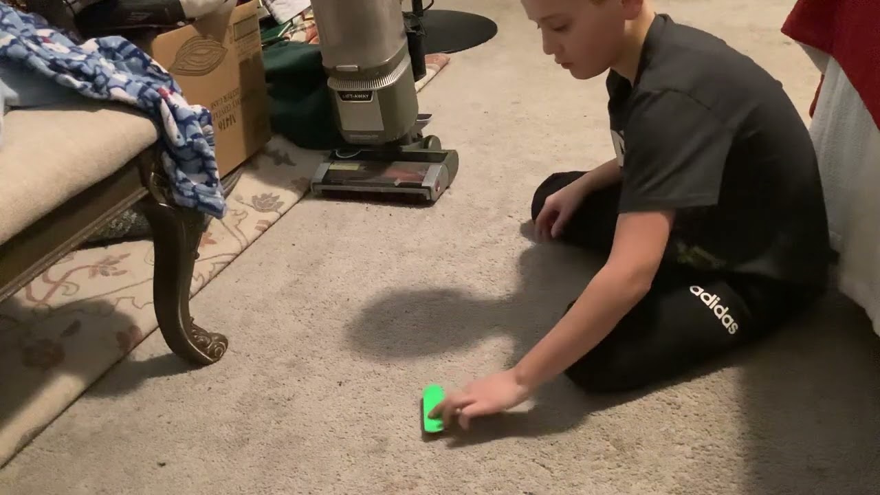 I can not do finger skateboarding