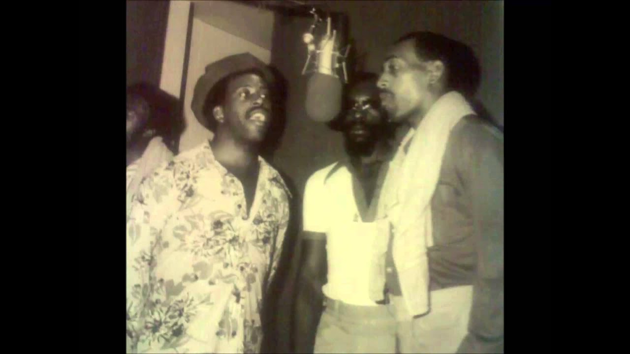 The Nurons - I'm A Loner (Original 45 demo mix)