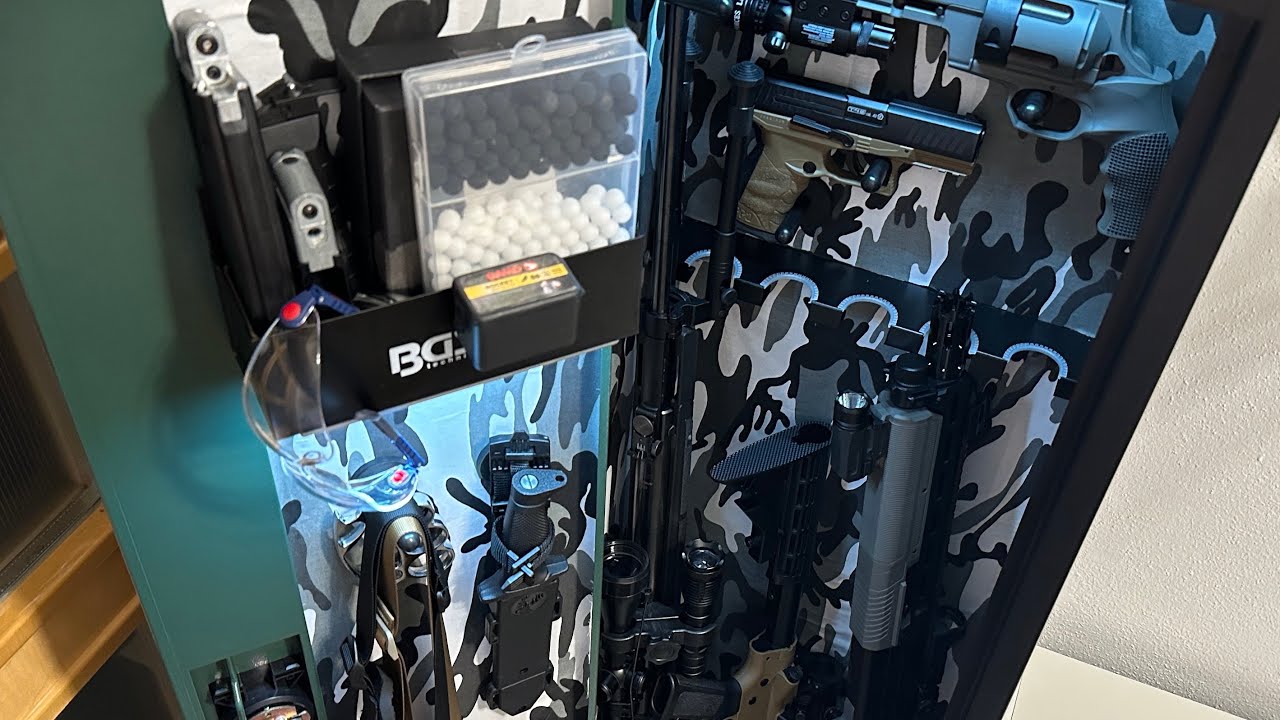 Gun Cabinet / Waffenschrank verschönern!      #gun #equipment #guns