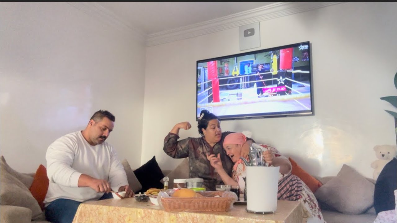 يونس جاب كادو أمس شوهنا قدمها ضرباتني مرضاتش😭