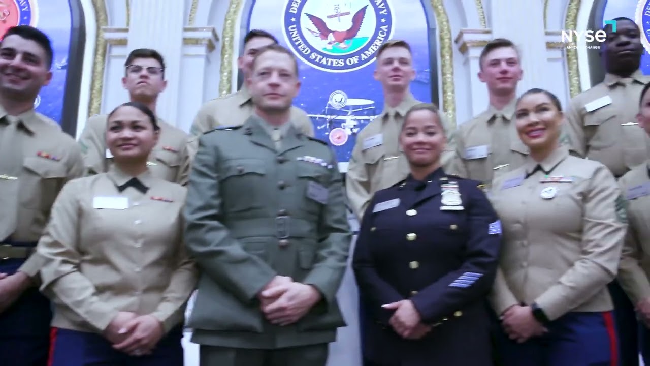 The Honorable Carlos Del Toro at the NYSE celebrates Veterans Day