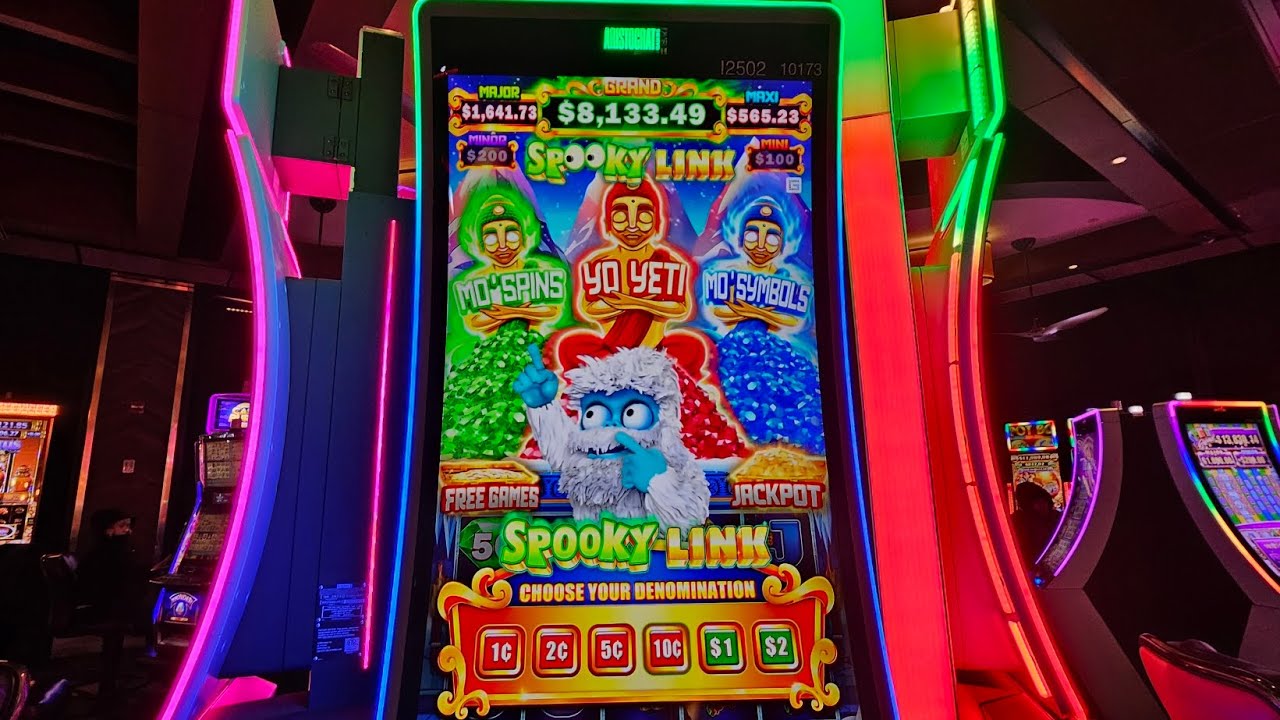 I dared to spin the Yo Yeti Spooky Link slot machine… and what happened next gave me chills!