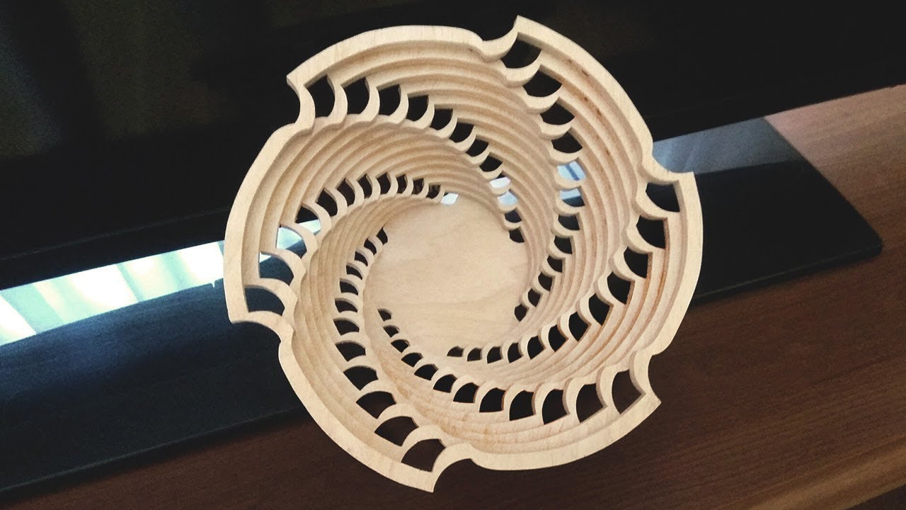 Fretwork (scrollsaw) bowl. Cutting process and final result