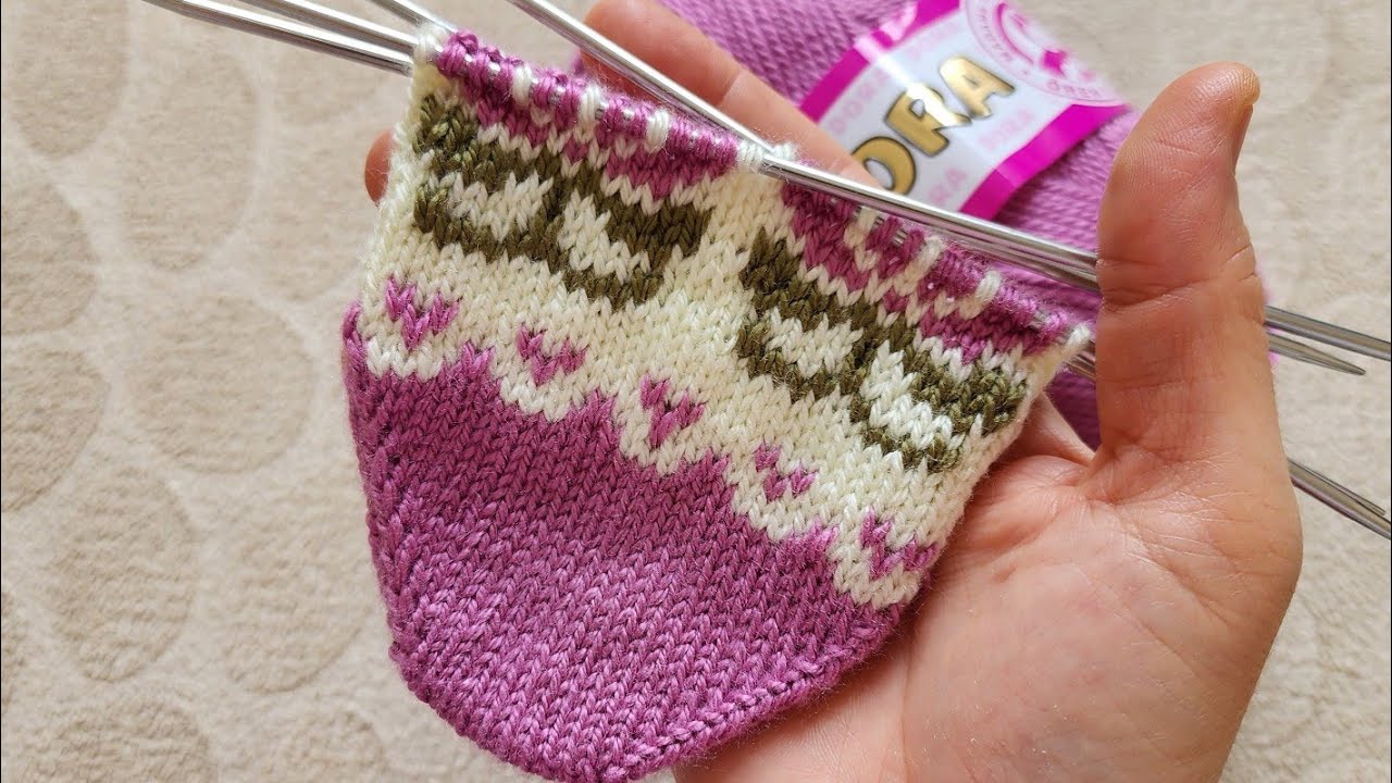 Çiçekli beşşiş patik modeli ✅️ #beşşişpatik ✅️ knitting ✅️ @divapatik