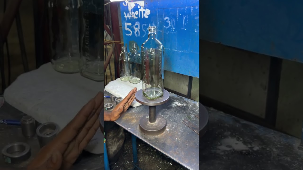 How fully automatic machine made glass bottle