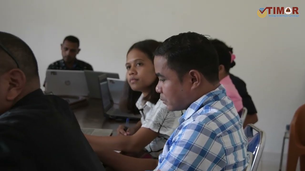 TEKNIKU AJÉNSIA TIC TIMOR I.P. FÓ FORMASAUN BA FUNSIONÁRIU SIRA IHA MUNISIPIU MANUFAHI