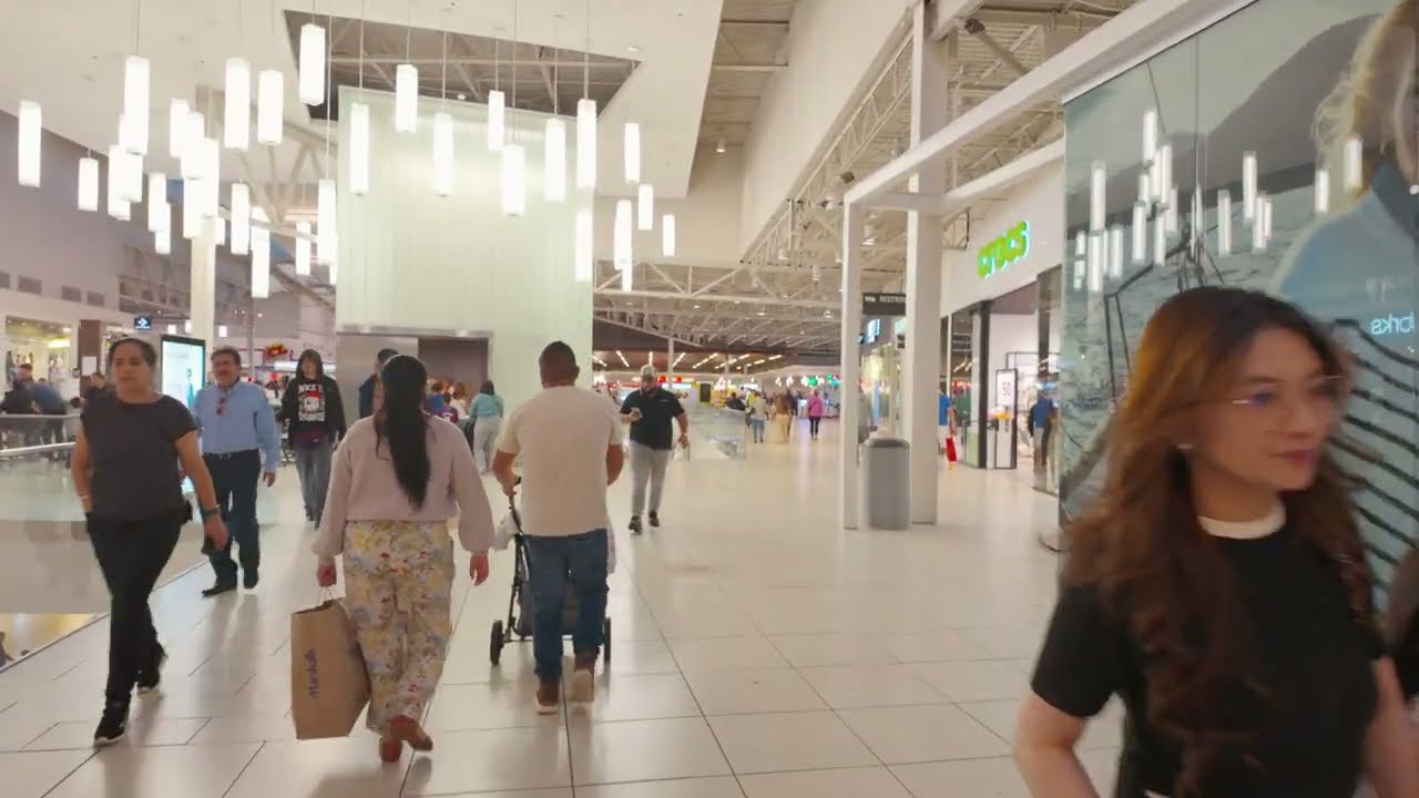 Exploring Jersey Gardens Mall | New Jersey’s Shopping Giant Near NYC