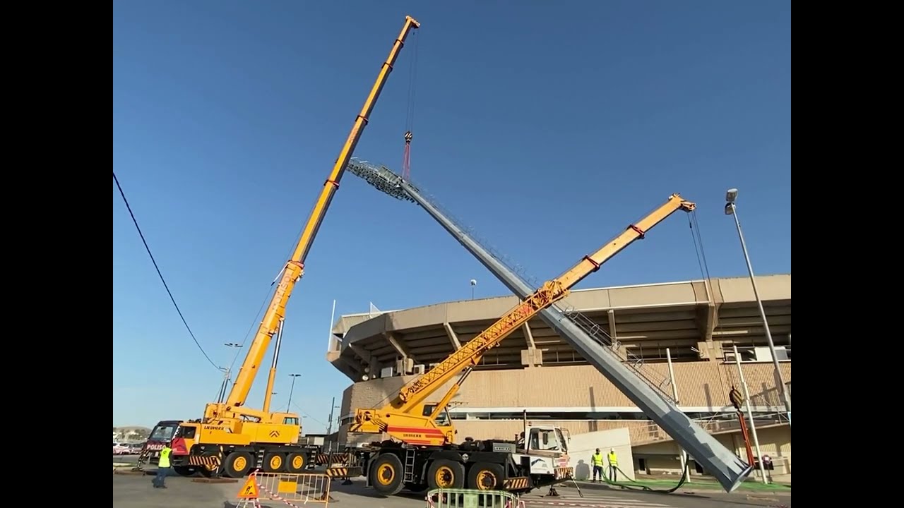 INSTALACI&Oacute;N NUEVA TORRE DE ILUMINACI&Oacute;N EN EL CARTAGONOVA