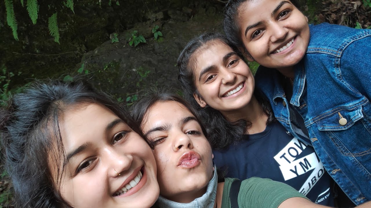 tiffen top Nainital 💜//Deepti mahara#vlog 6❣️