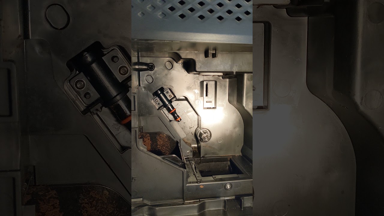 Phillips Fully Automatic Espresso Machine EP 3200 Series Leak Solved