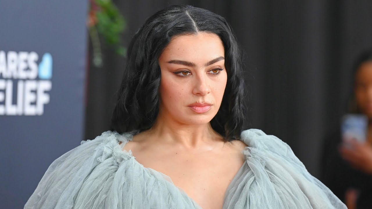 🎤 Charli XCX Eyes 007 Theme Song? “Never Say Never” 🎶💥