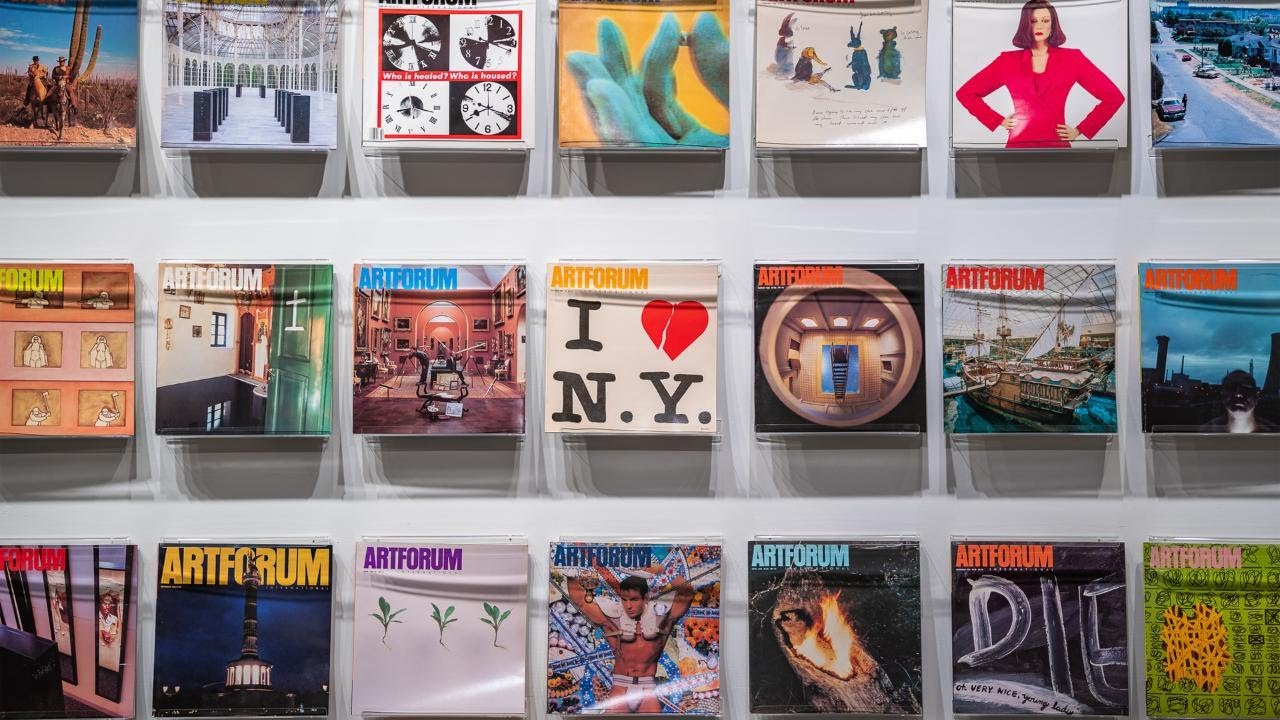 Holding a Mirror up to the Art World &ndash; The Power of Artforum