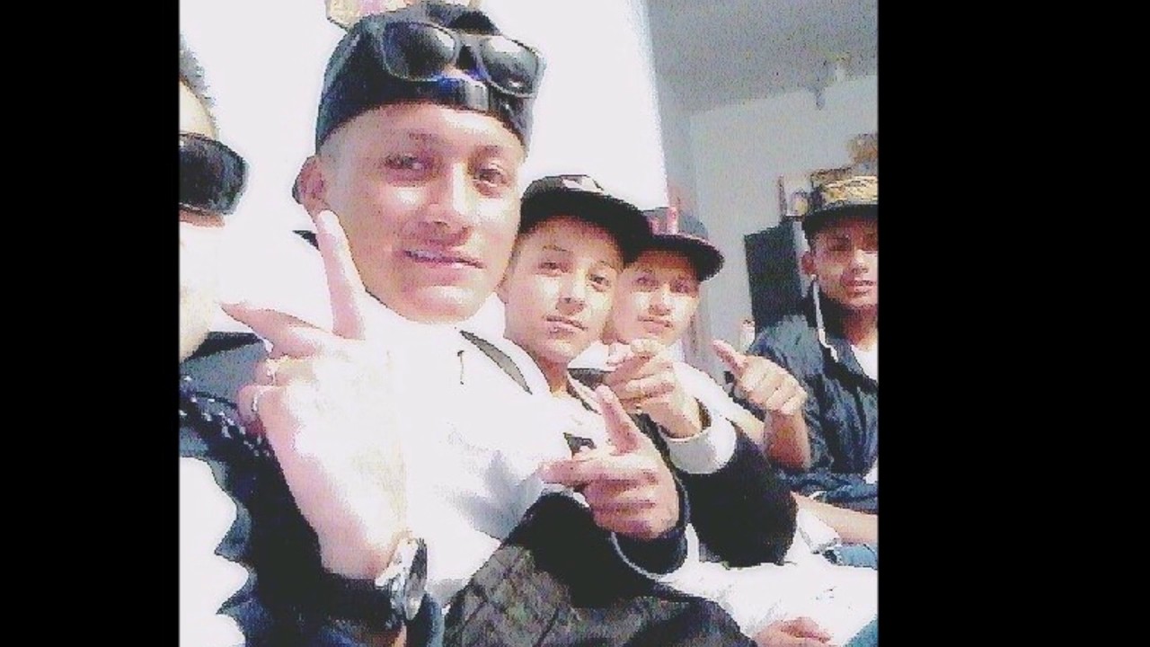 Un Saludo A Los Altos Jefes
