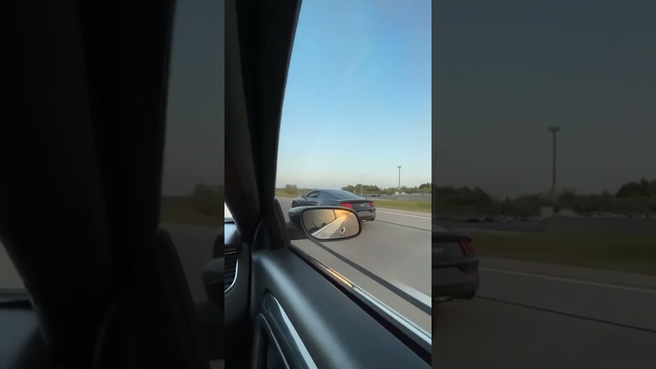 Mustang vs Ford Taurus SHO