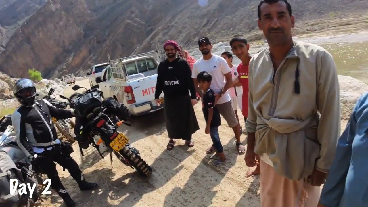اليوم الثاني في رحلة  oman backcountry صعود الجبل الابيض و مقابر كبيكب الاثرية
