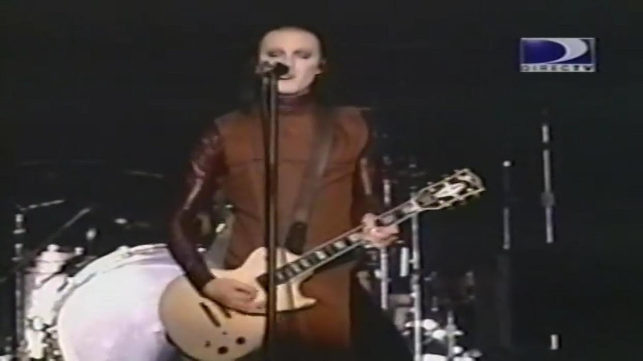 Guns N' Roses - Robin Finck Solo ''Sossego'' (Live In Rock In Rio 2001) [1080p 60fps]