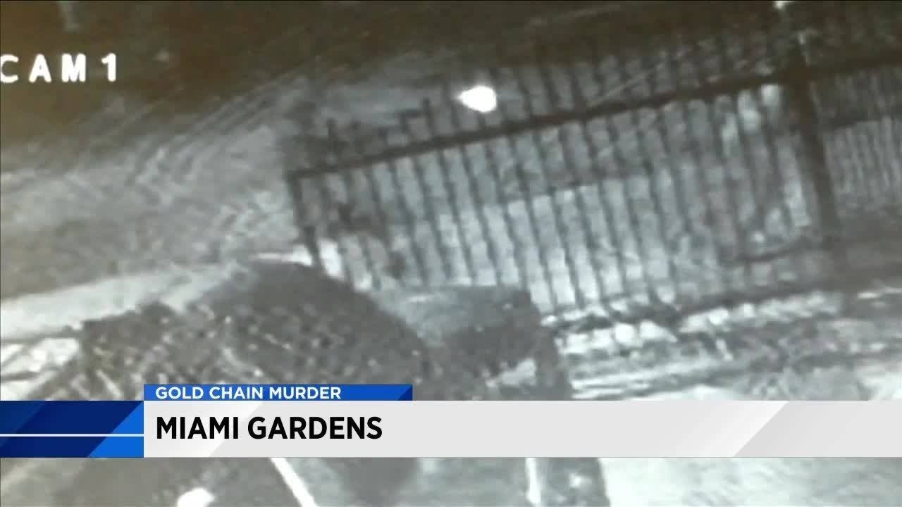Young father killed in gold chain robbery, police say