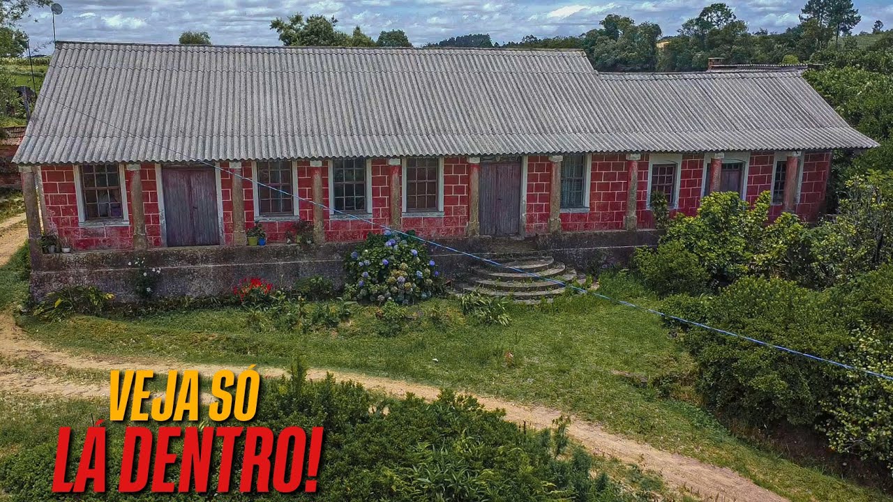 UM RICO CASARÃO ONDE VIVEM APENAS 2 PESSOAS E LOTADO DE RELÍQUIAS ANTIGAS DENTRO!