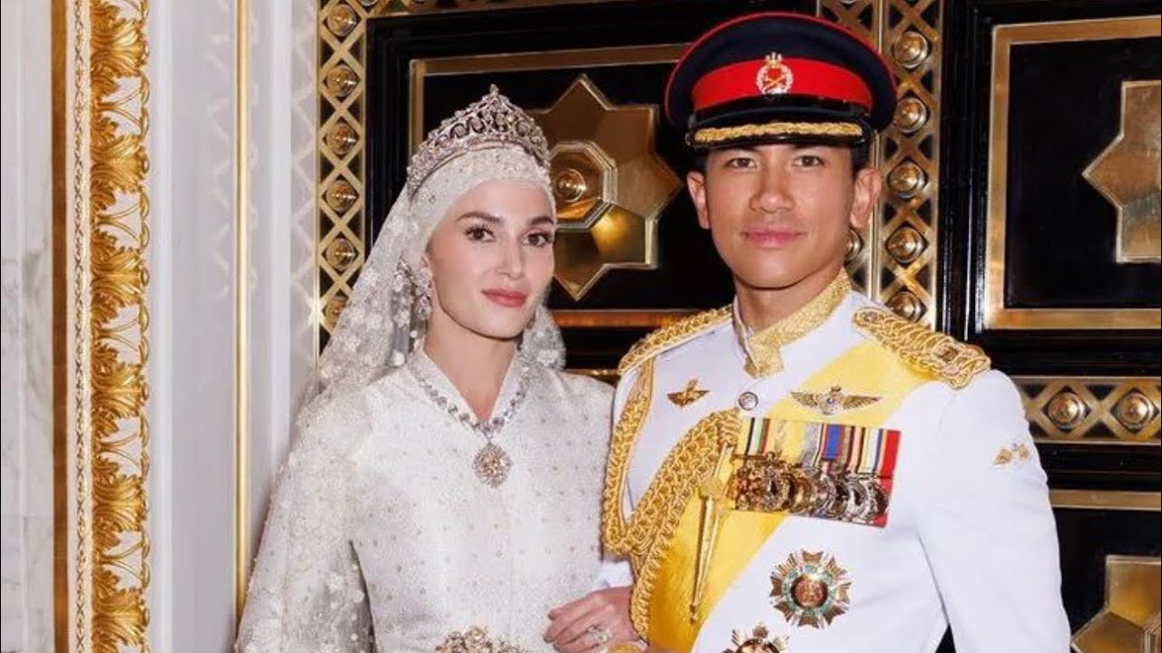 Acara kemuncak Majlis Istiadat Bersanding Pengantin Diraja Brunei