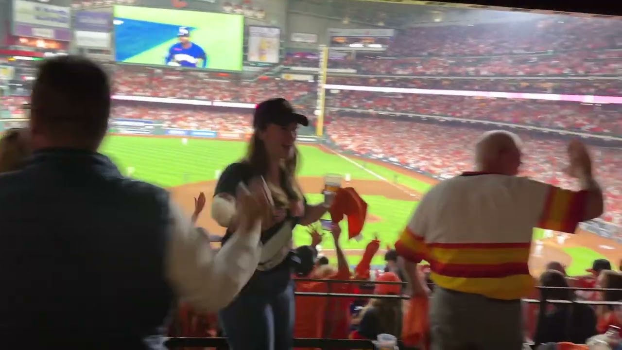 Yordan Alvarez 2022 World Series Game 6 Home Run Blast, Houston Astros vs Philadelphia Phillies