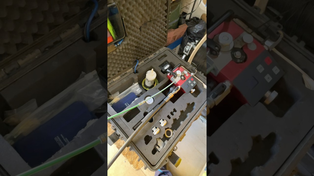 Glasfaser Kabel ￼ einblasen bis zum Haus 🏠#installation #industrialelectrician #electrical  ￼