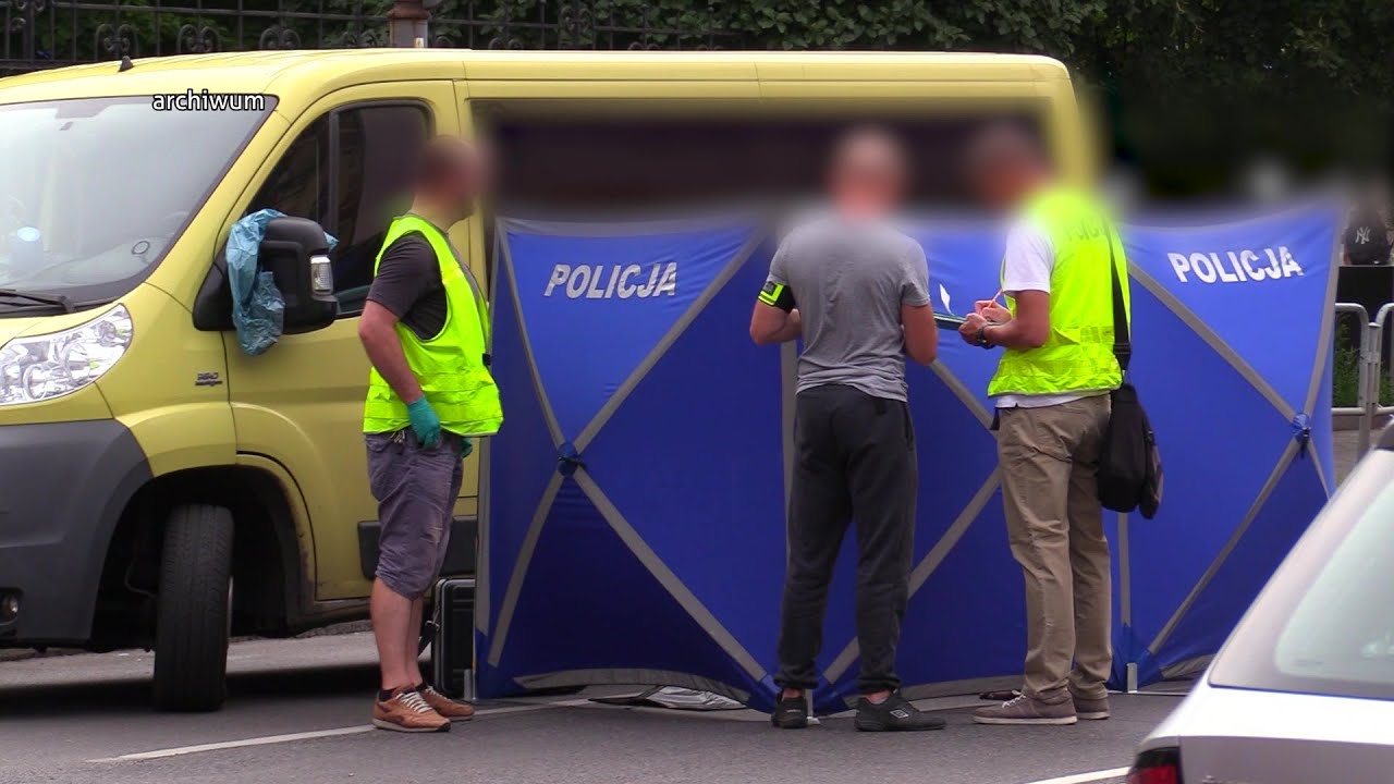 Patrzył jak autobus wlecze ciało 22.11.2022