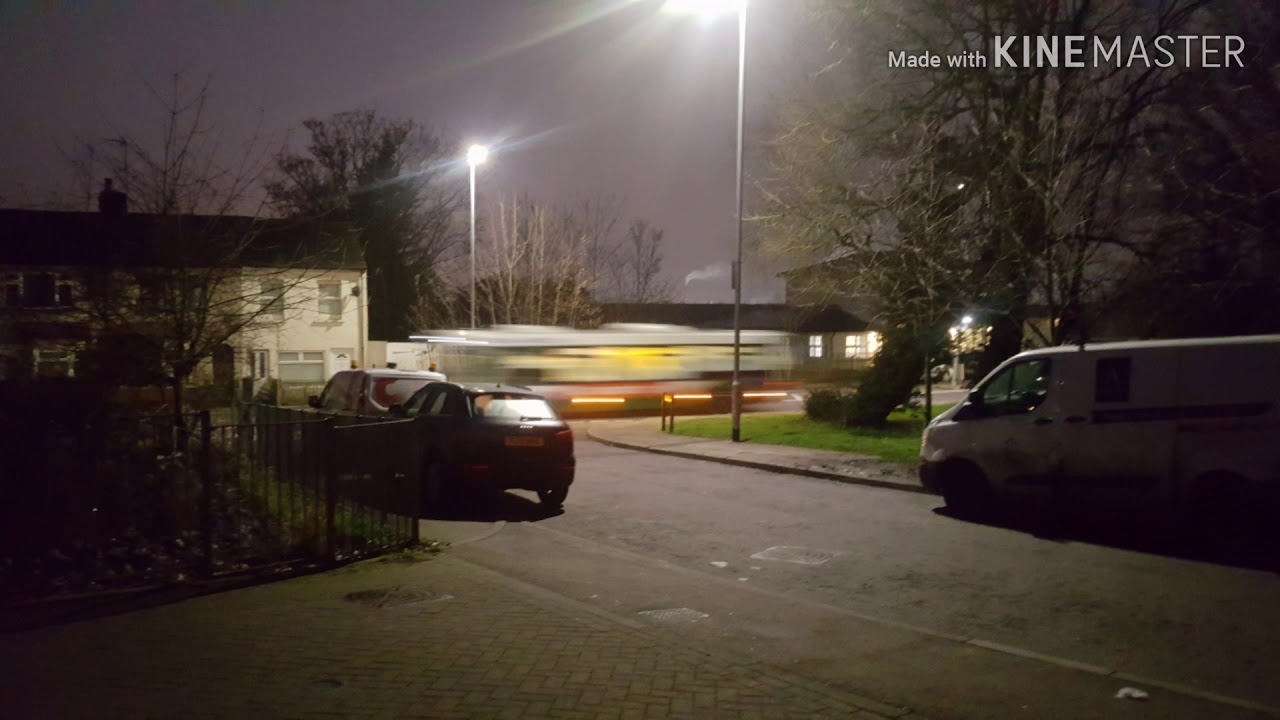 28-12-19: TrustyBus Scania OmniCity CN94UB (YN04GMX) in the early dawn night