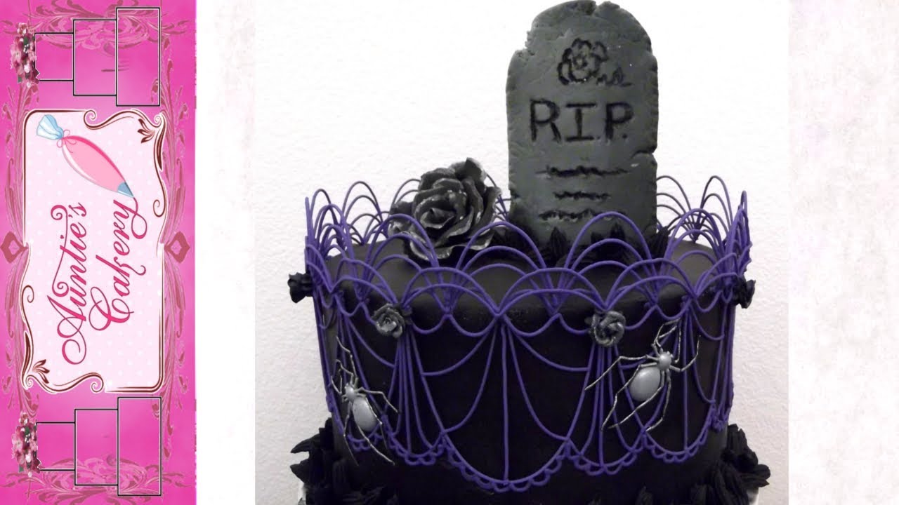 Halloween Graveyard Stringwork Cake
