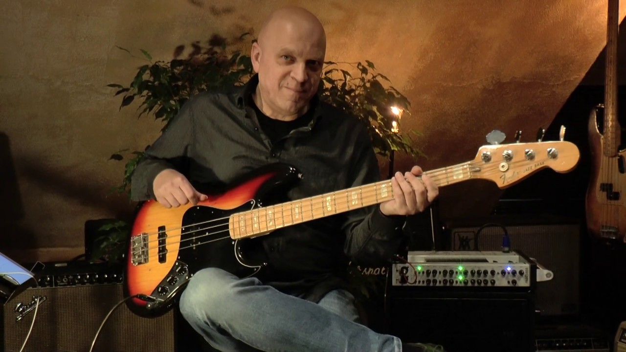 Fender Jazz Bass 1978 with maple neck presented by Vintage Guitar Oldenburg and Detlef Blanke