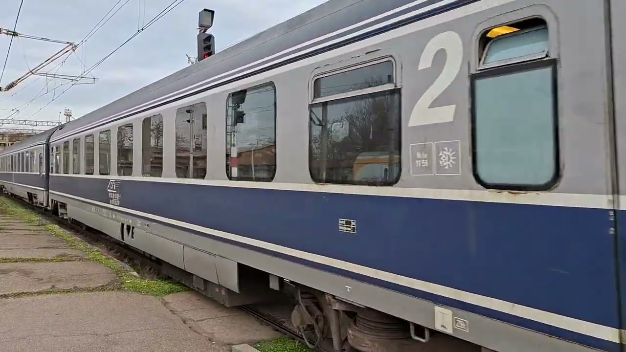 IR 1574 Galati Bucuresti Nord soseste in statia Ploiesti Sud cu Elasmo 003