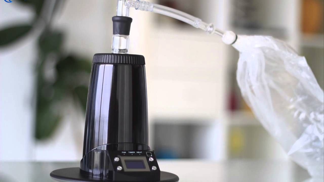 Arizer Extreme Q Desktop Vaporizer on spotlight - VapeFuse