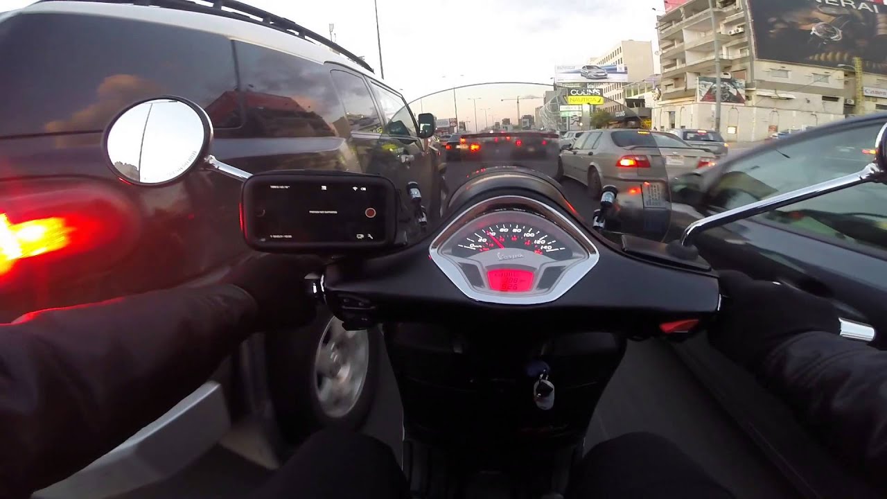 Vespa GTS 300 Super Sport - Solo Ride
