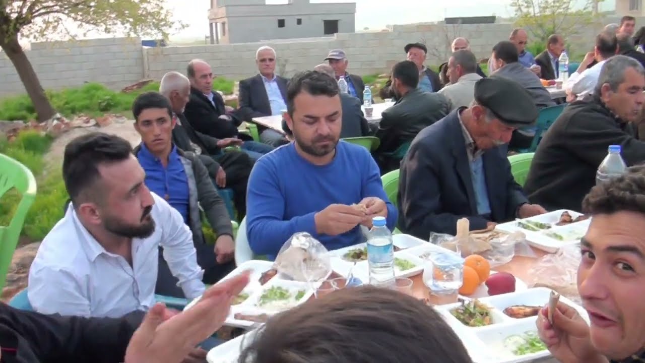 Seval ile Mustafa kına gecesi yemek yenirkene kuzuyatagi   production  göçer 0537 355 0466 part 5