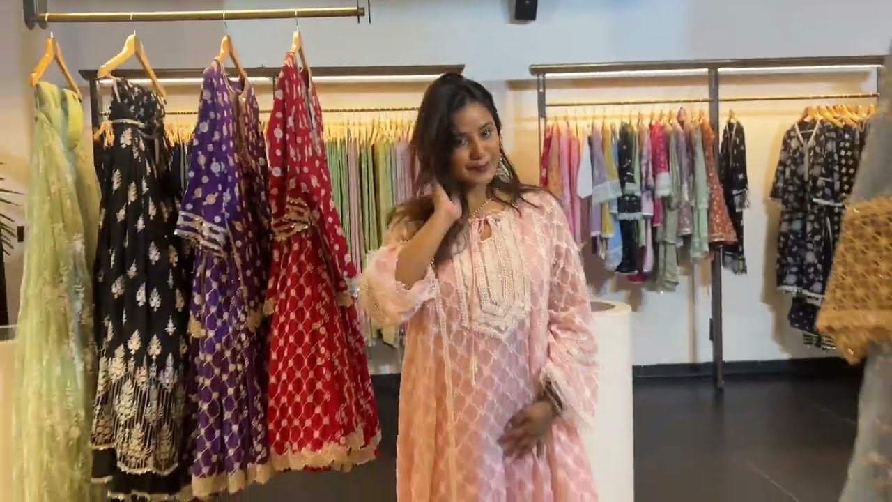 मलमल Store South Delhi | Best Suits and Lehnga Collection | Jai Guru ji | Guru ji Ashram | मलमल
