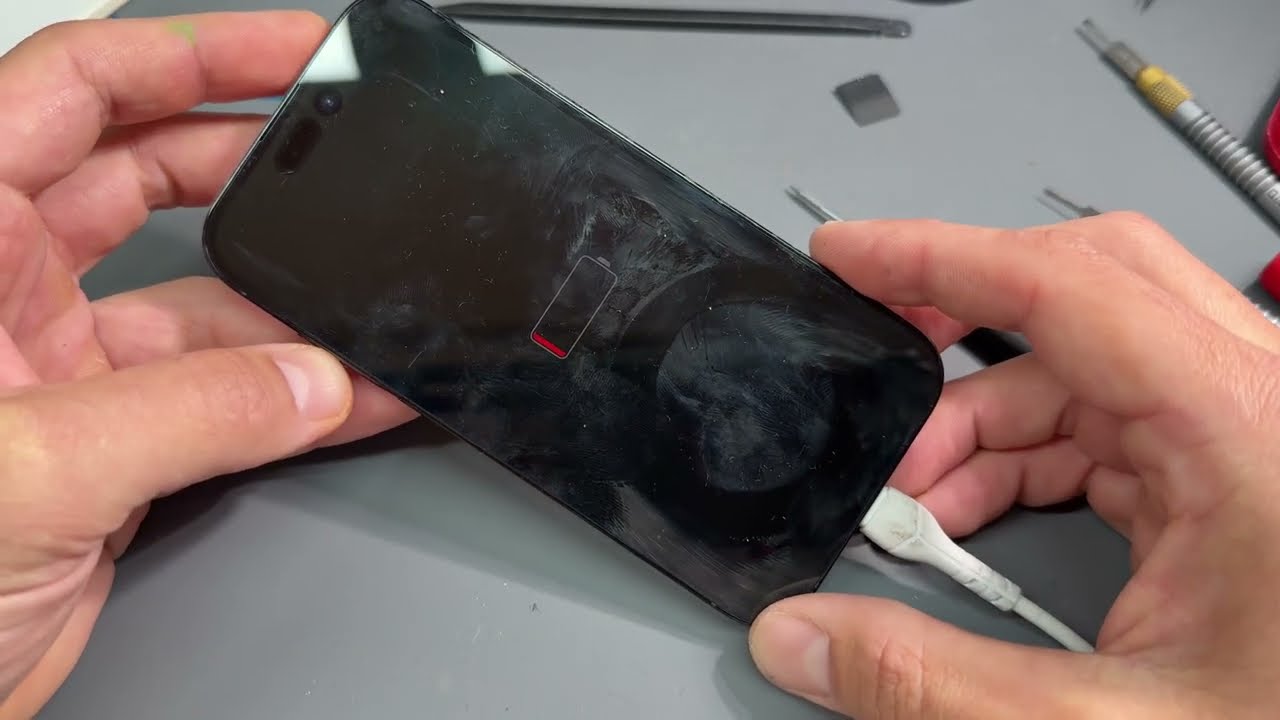 Замена оригинального аккумулятора iPhone 14 Pro — руководство своими руками с использованием ориг...