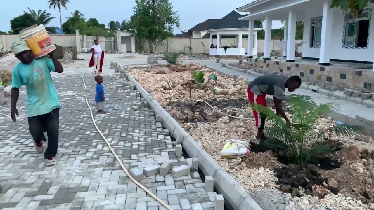 Building house in Tanzania