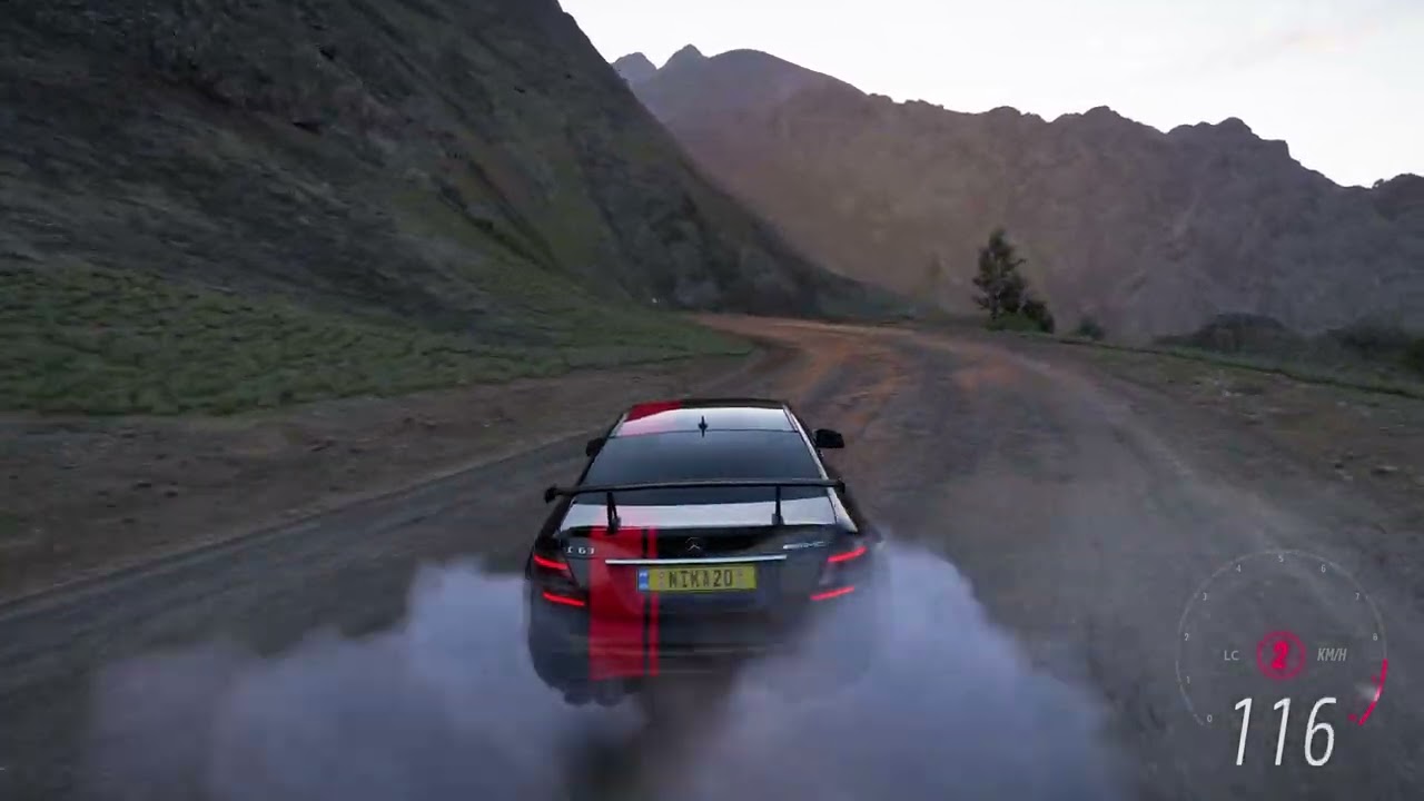 Forza Horizon 5 Drifting Mercedes C63 AMG