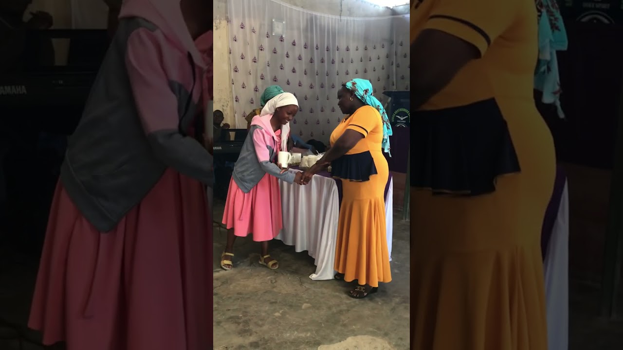 Gifting the Sunday school kids🙏😁#viralvideo #fypシ #gifting #kids 