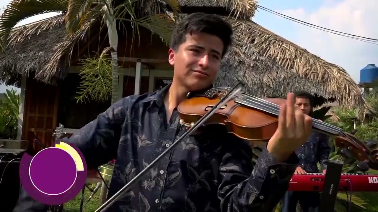 MI NOMBRE MIS DOLORES - ESTUDIANTINA INTERNACIONAL  DE HOOSEIN PARIACHI JUNTO A COCO PIETRO