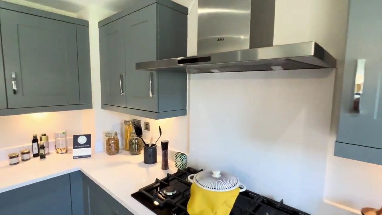 NEW BUILD David Wilson Homes 4 bedroom Detached House The Holden - Angmering