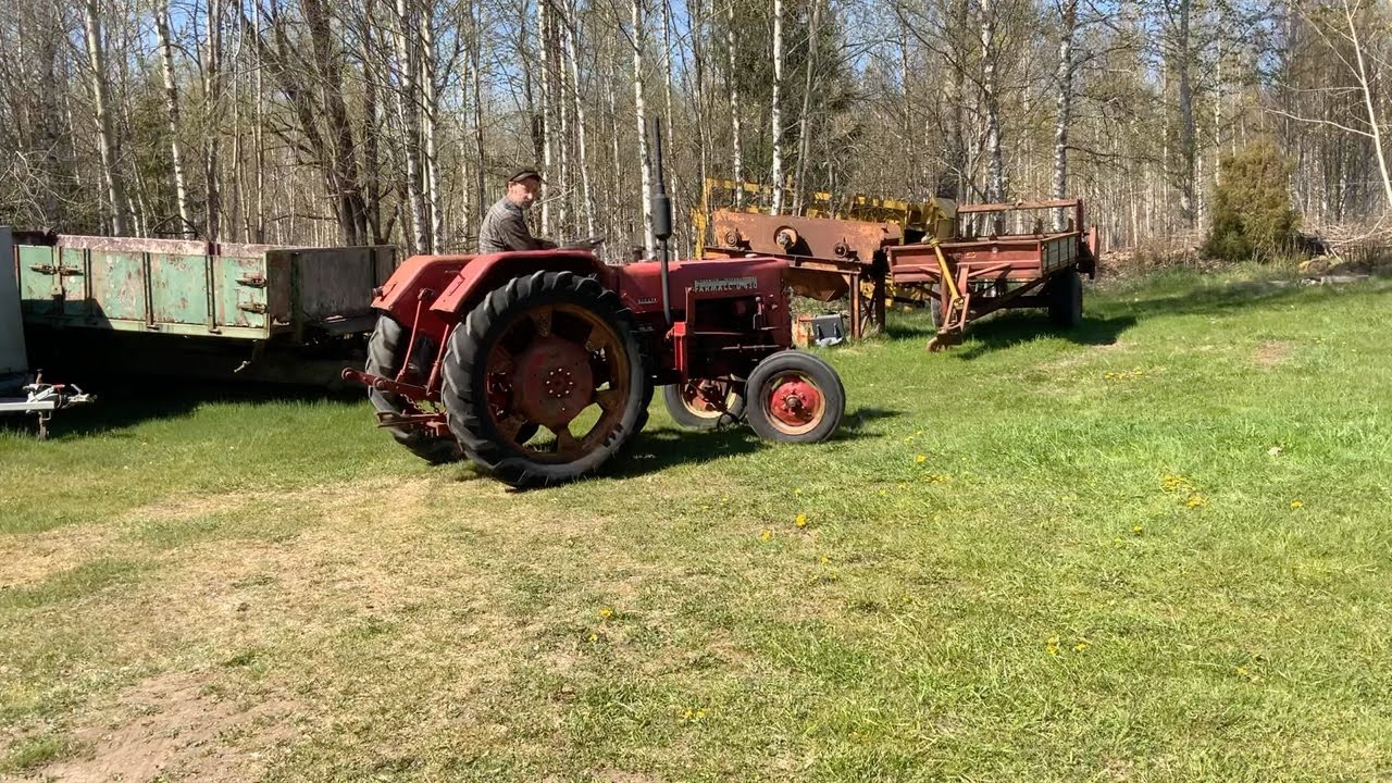 K&ouml;p Veterantraktor Farmall D430 p&aring; Klaravik