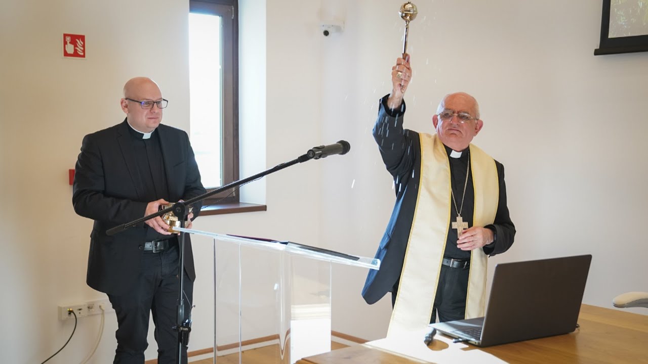 Áldás a megújult Porta Pacis Lelkigyakorlatos Központra