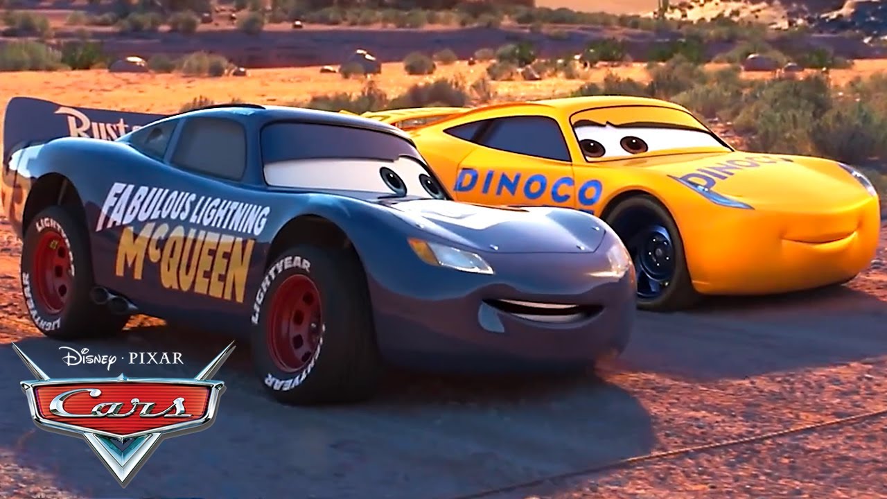 Rayo McQueen y Cruz corren alrededor de Willy's Butte | Pixar Cars